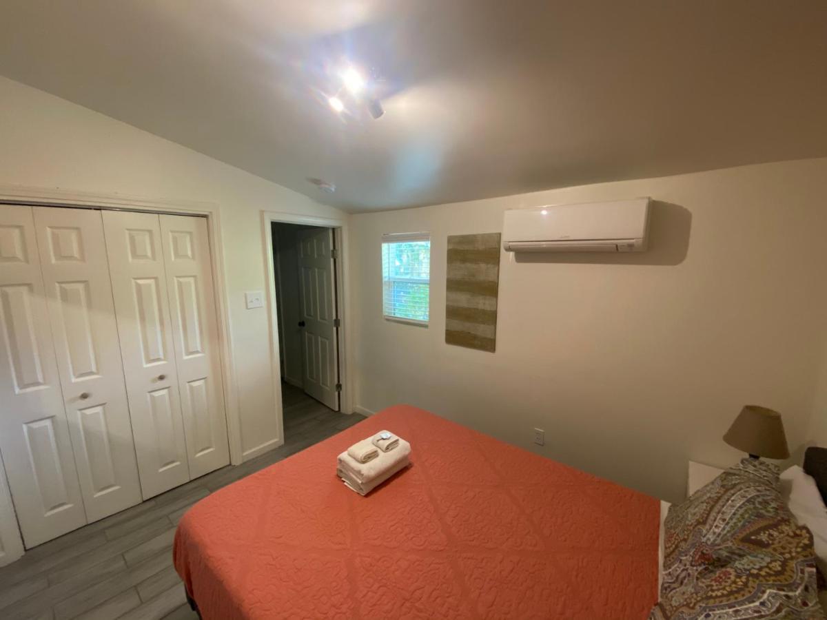 One Bedroom Apartment With Hot Tub 2 Blocks To Magazine Street Новый Орлеан Экстерьер фото
